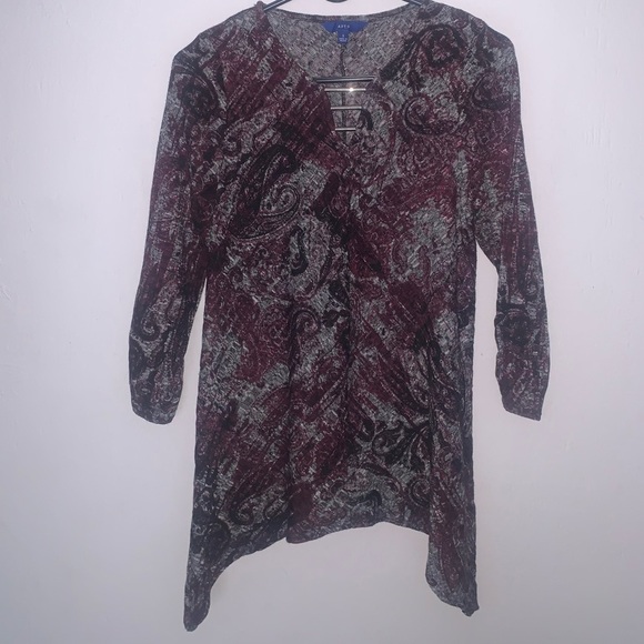 Tops - Apt 9 brand dress shirt. Barely used.